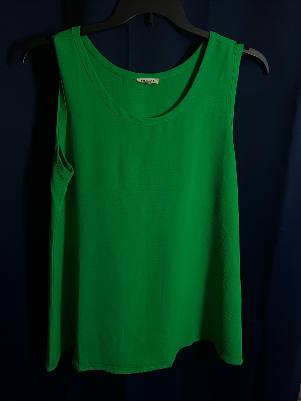 JODIFL Vibrant Green Scoop Neck Tank Top